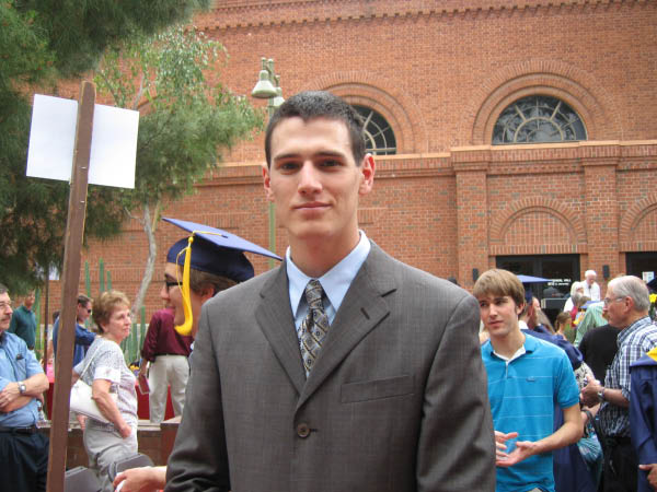 Spring 08 Graduation079